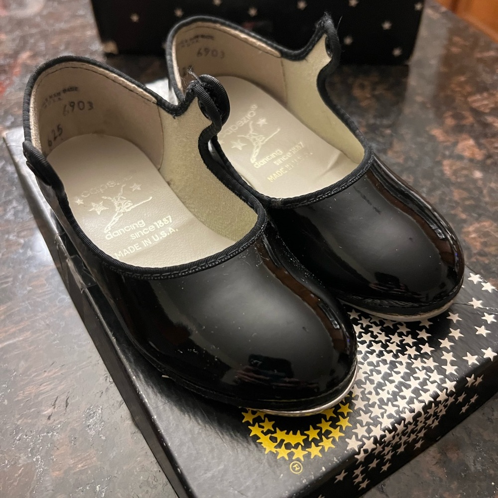 Vintage - Black Kids Capezio tap shoes - never worn